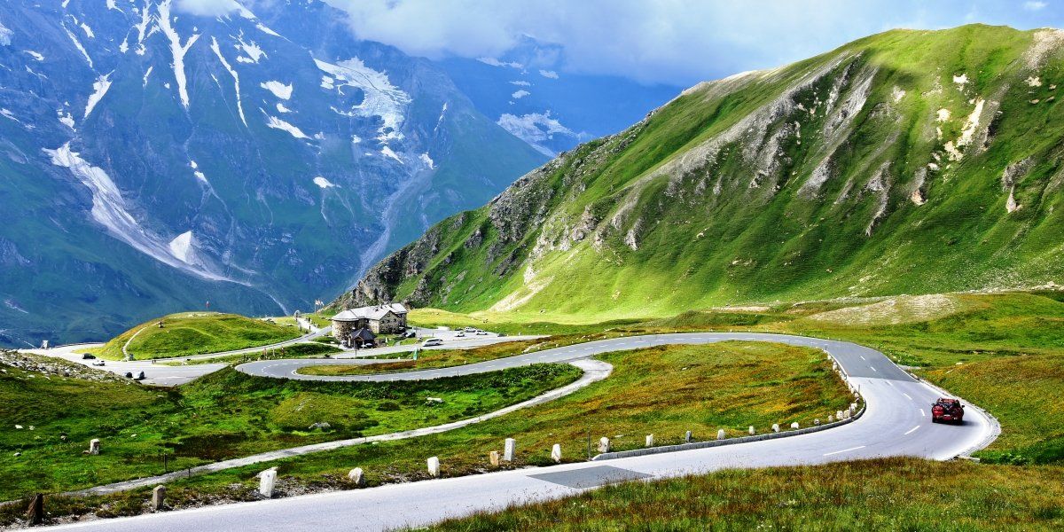 O vacanță în Tirol poate însemna mai mult decât schiat
