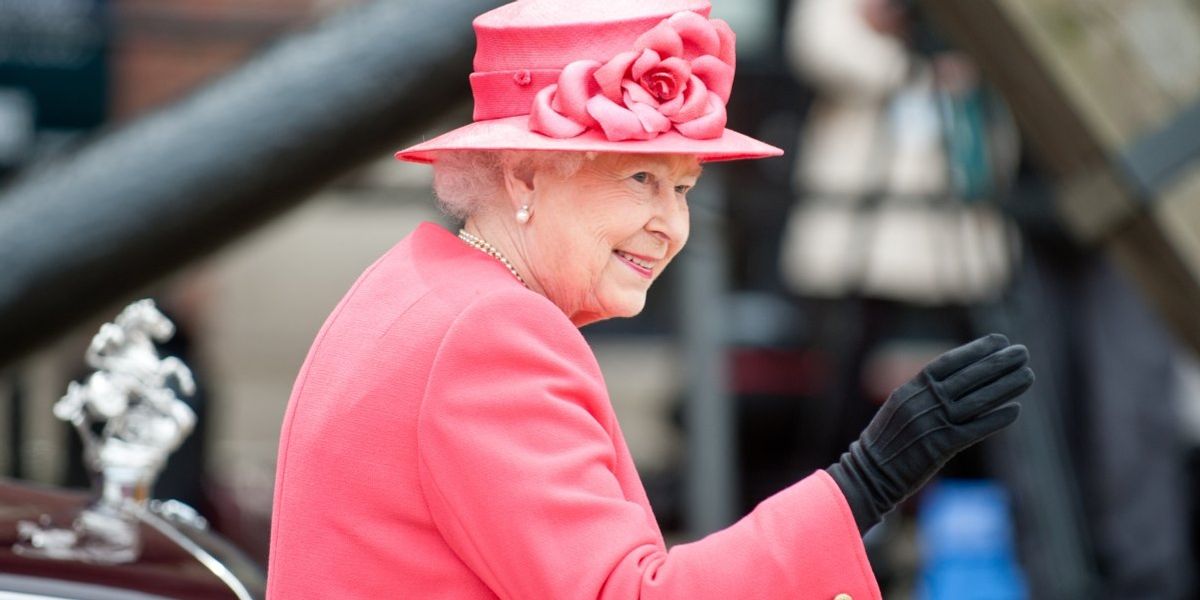 Kitalálod, melyik az a három ország, ahová a legszívesebben utazott II. Erzsébet királynő?