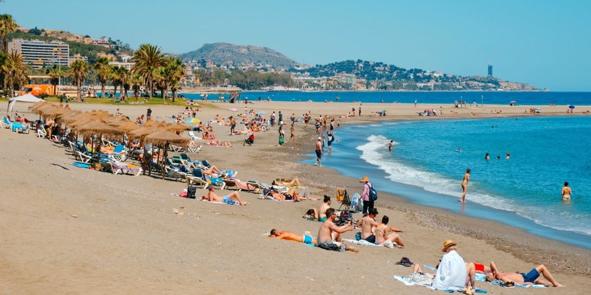 Cele mai poluate plaje din Spania pe care trebuie trebuie să le eviți în această vară