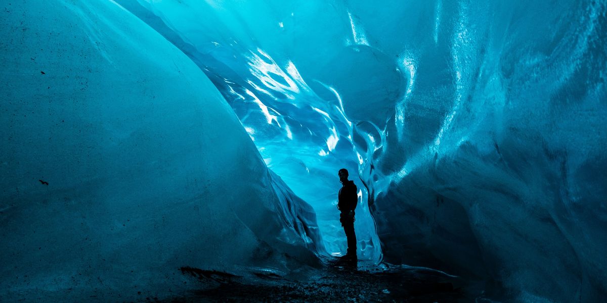 Islanda: holuri de sticlă de sub gheață