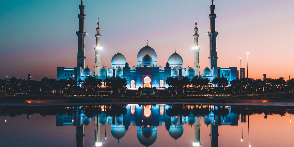 Luxul fascinant al Orientului: Abu Dhabi
