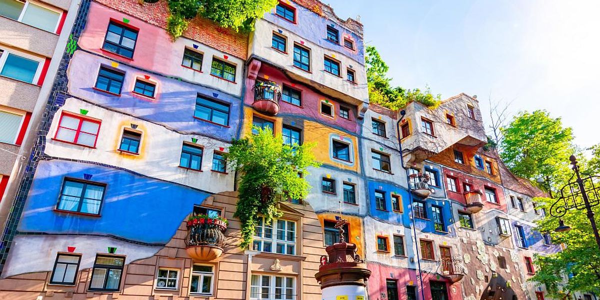 Lumea de povești a casei Hundertwasser din Viena