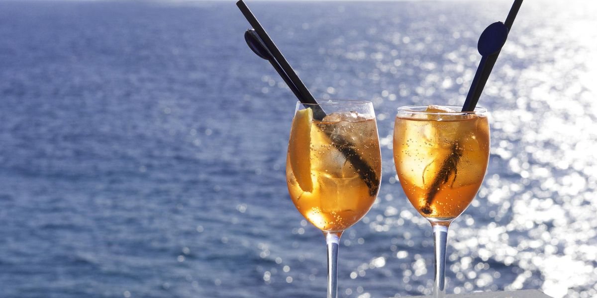 Top 5 – cocktailuri cu vin preferate în Europa