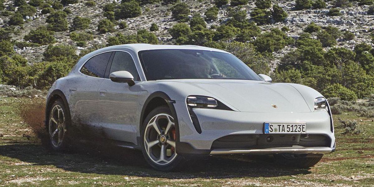 Porsche Taycan Cross Turismo: electric, lux şi off-road în acelaşi timp