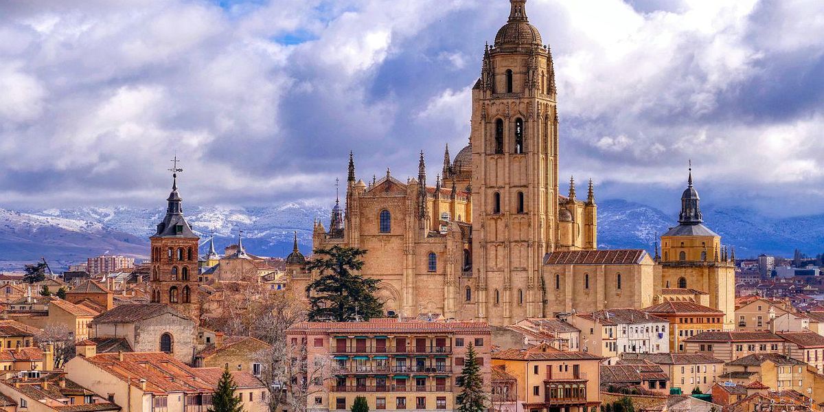 5 dintre cele mai fermecătoare orașe mici din Spania