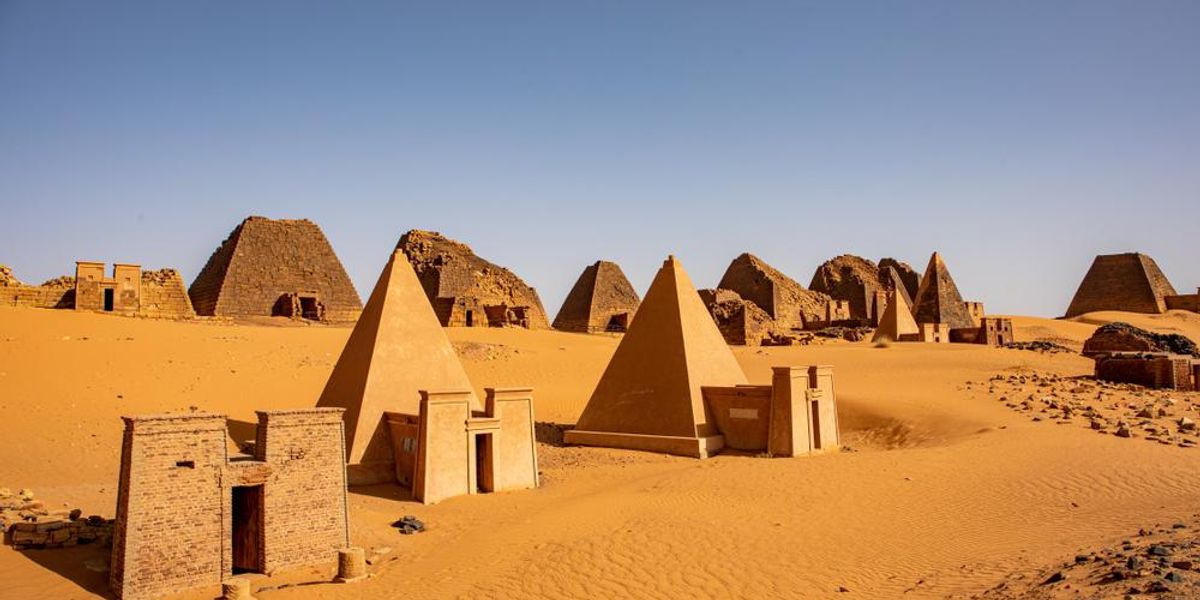 Melyik az az ország, ahol több piramis van, mint Egyiptomban?