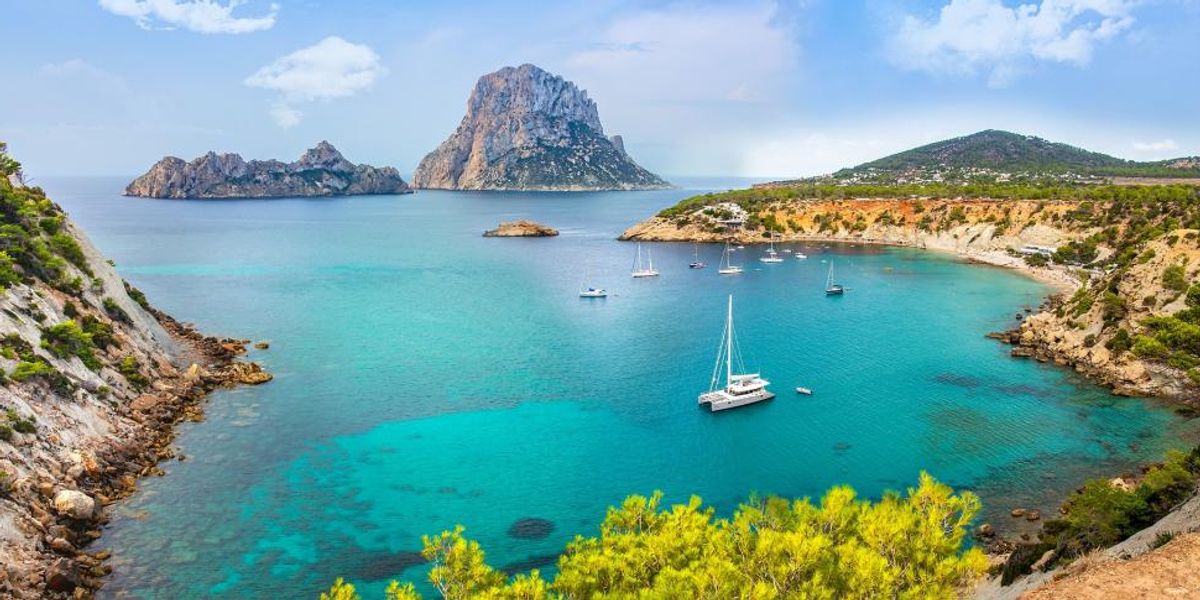 Ibiza – nu este doar o insulă zgomotoasă pentru petreceri!