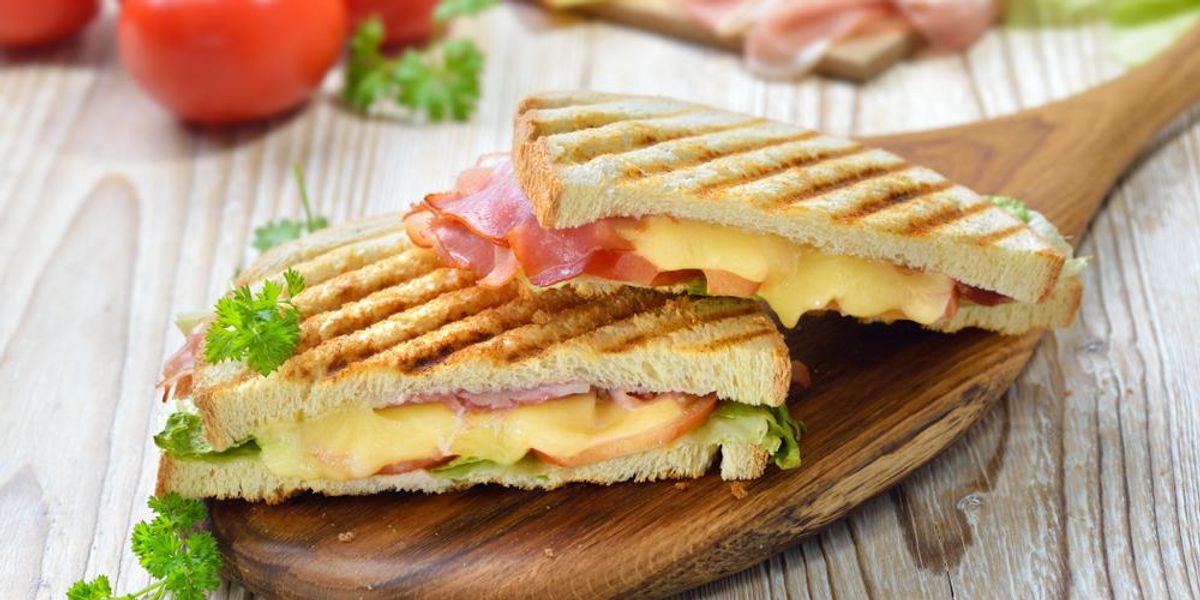 Bucătărie mondială: sandviș în stil italian – panino!