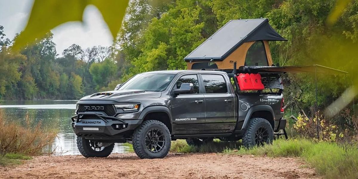 Cel mai puternic vehicul de camping off-road din lume vine din Texas