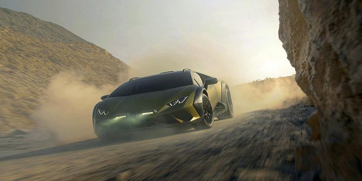 Nem, nem Photoshop: immár a Lamborghini is beállt az off-road sportkupé trendbe!