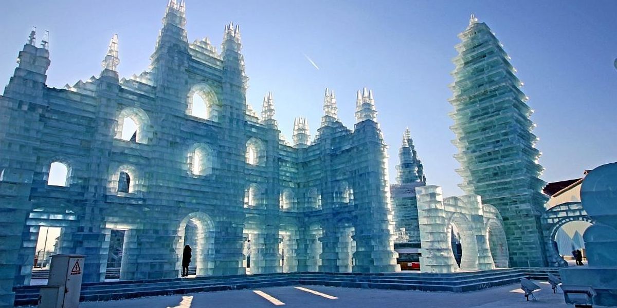 Sculpturile impresionante ale Festivalului Internațional de Gheață și Zăpadă de la Harbin