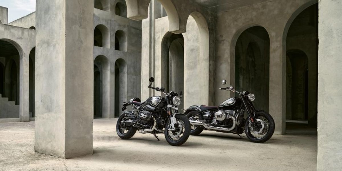 Ünnepi túrázók – két speciális BMW motorkerékpár