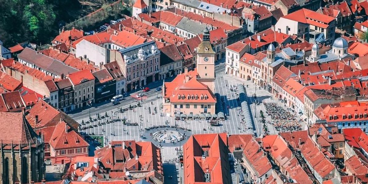 Condé Nast Traveler a clasat Brașovul printre cele mai bune 10 orașe europene ieftine