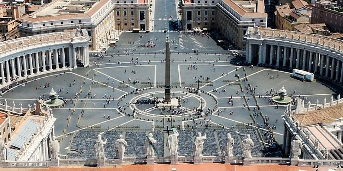 Rómába utaznál? Érdekel a történelem? Minden fontos és meglepő tudnivaló a Vatikánról egyetlen videóban!