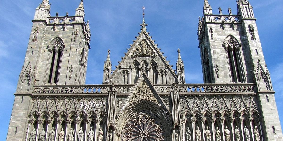 Catedrala Canterbury, cea mai veche biserică din Anglia încă în folosinţă