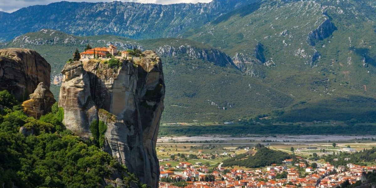 Meteora, unul din cele mai cunoscute centre monahale ale Răsăritului creştin