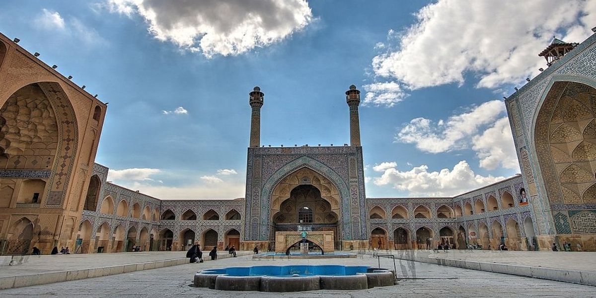 Moscheea Jameh, una dintre cele mai renumite edificii din Iran