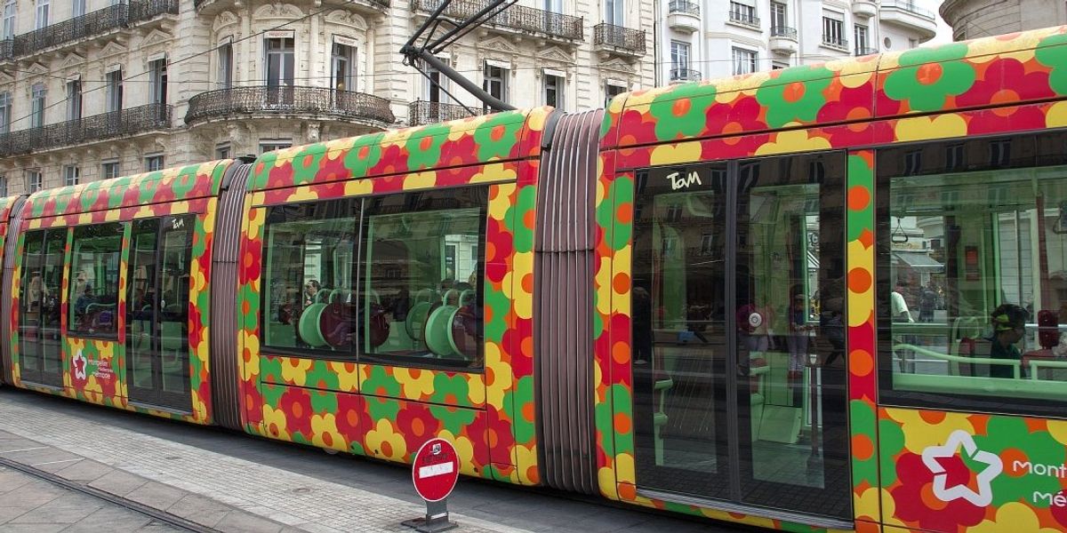Montpellier introduce transportul public gratuit pentru toți locuitorii