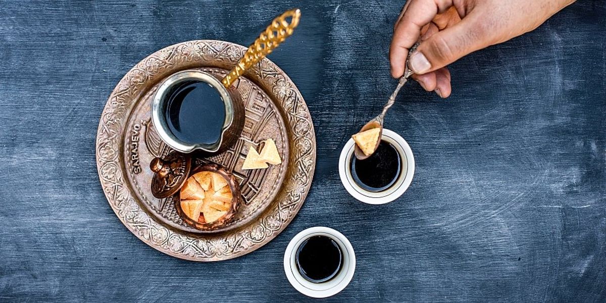 Cafeaua turcească: tehnici speciale de preparare și o bogată cultură tradiţională