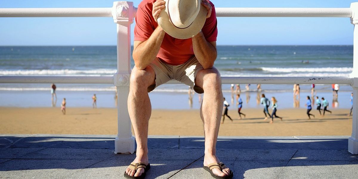 Selfie-urile și plaja pe prosoape pot fi amendate – iată cele mai ciudate legi turistice ale anului 2023