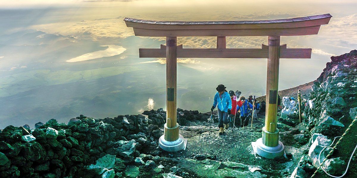 Japonia introduce un plafon de vizitatori la Muntele Fuji pentru a combate poluarea