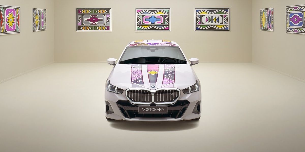 Innováció és művészet találkozása: a BMW i5 Flow NOSTOKANA