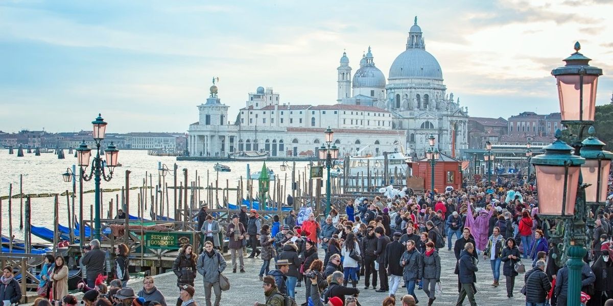 Care sunt „capitalele” europene ale turismului excesiv, pe care să eviți în sezonul de vârf?