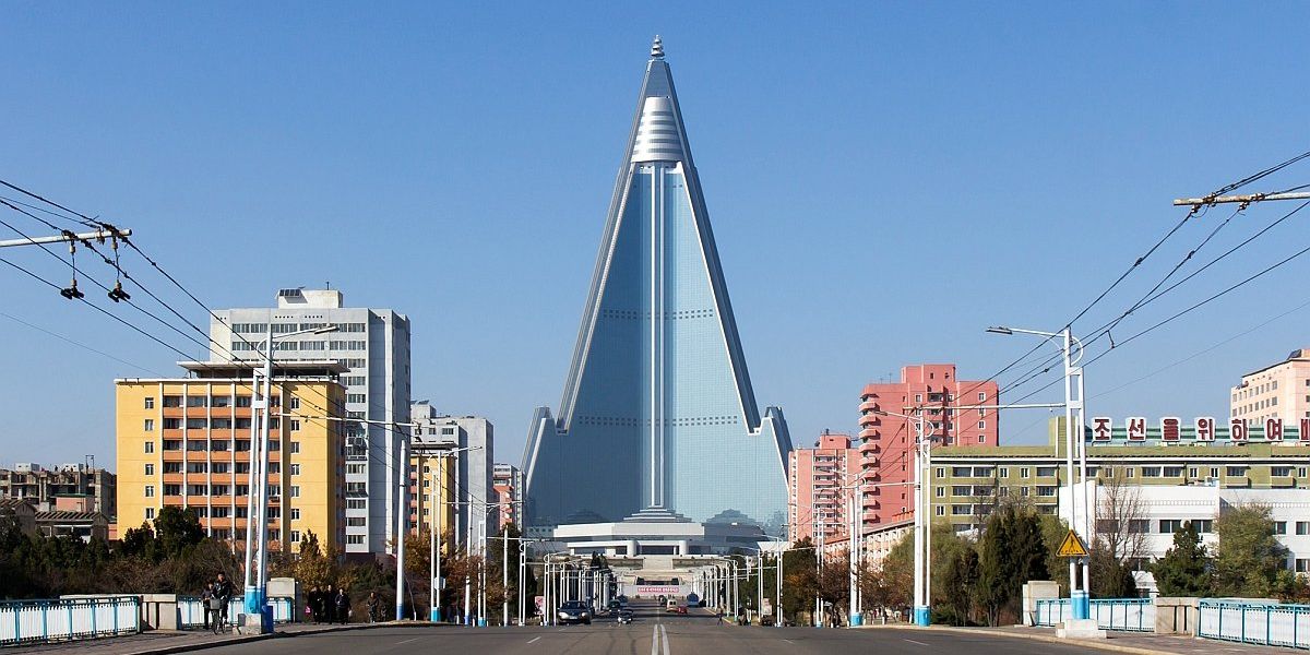 Több mint harminc év alatt sem készült el a „végzet szállodája” Észak-Koreában