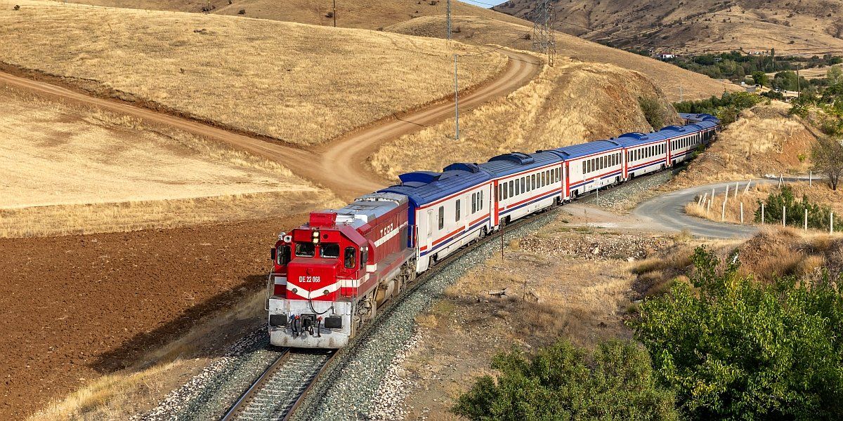 Történelmi tájakra viszi el utasait az új török hálókocsis vonat