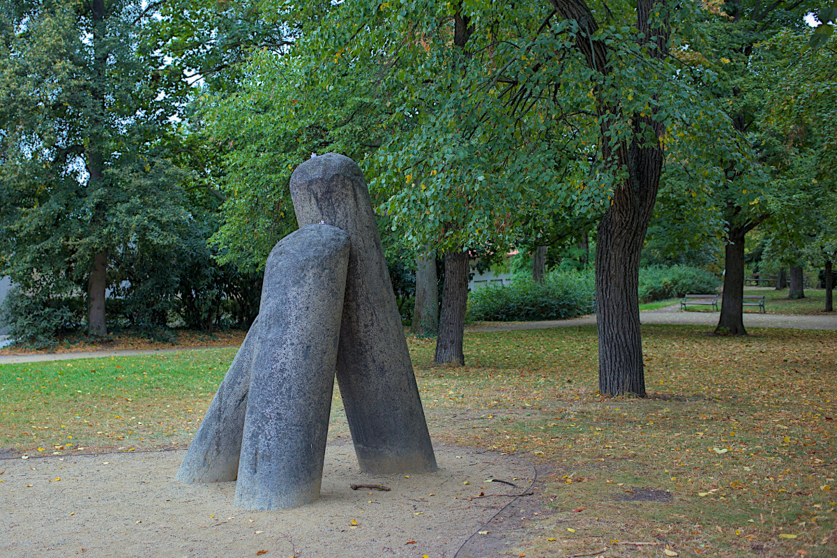 Az ördög művének tartják a rejtélyes prágai kőalakzatot