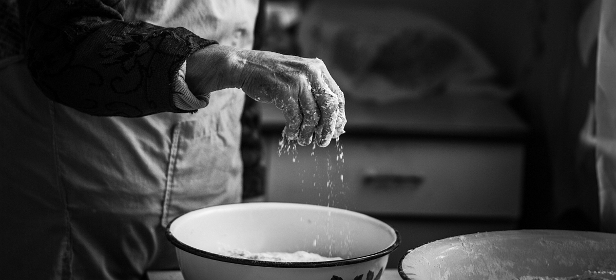 Édesen és sósan is mennyei: így készül a lángos egyszerűbb „testvére”, a lapótya