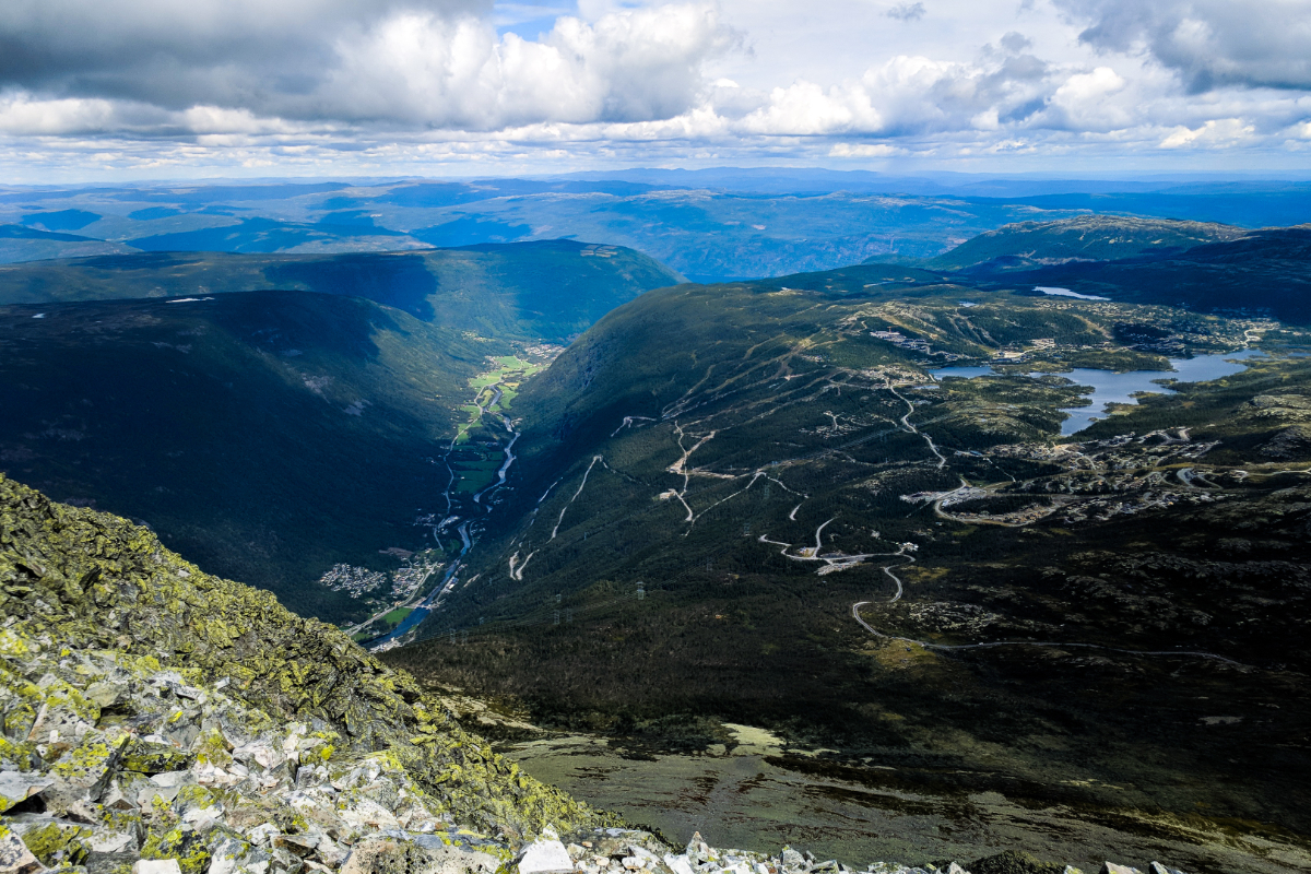 Norvég találékonyság: egy kisváros, ahol a napfényt már nem a Nap hozza el