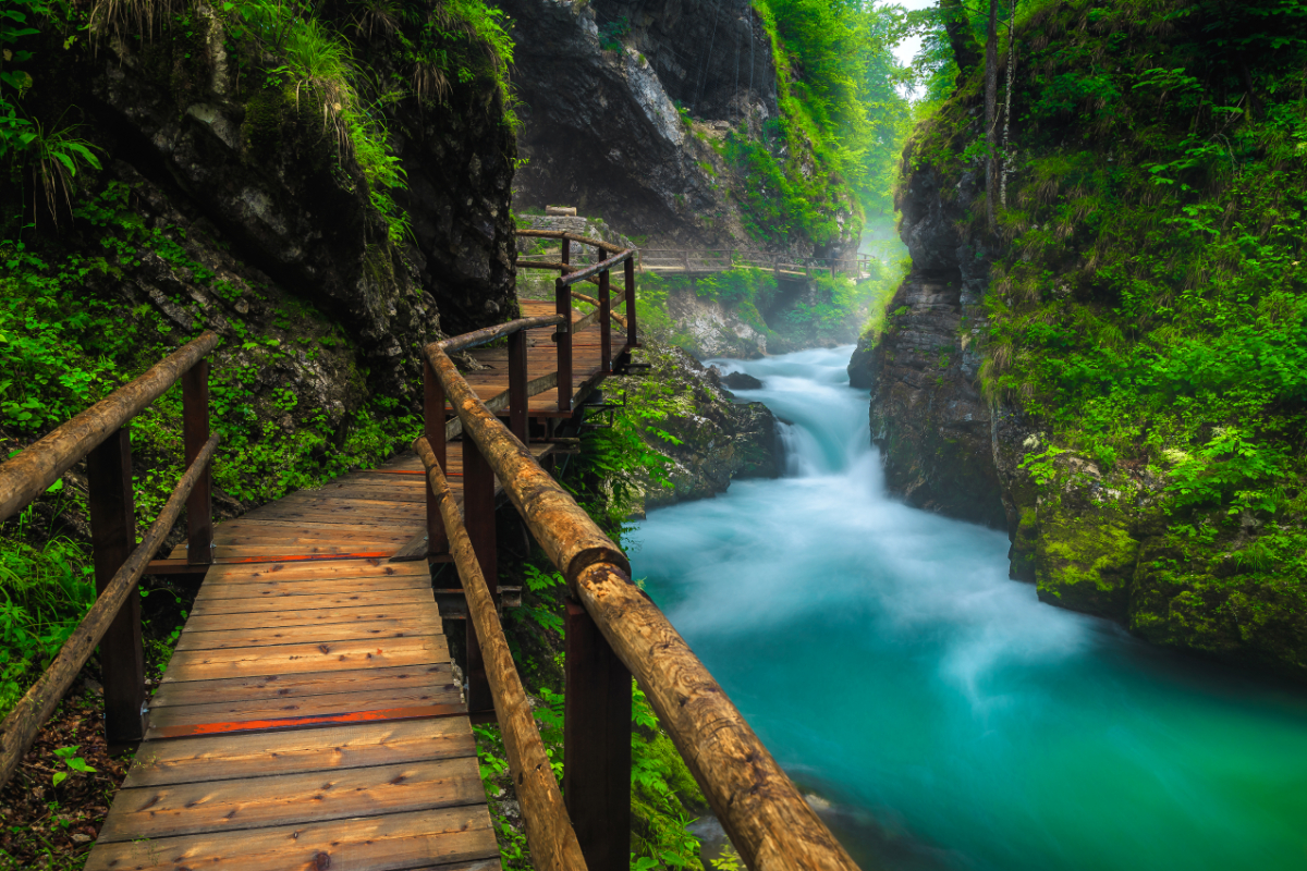 Chei și cascade: 6 dintre cele mai frumoase minuni ale apei din Slovenia