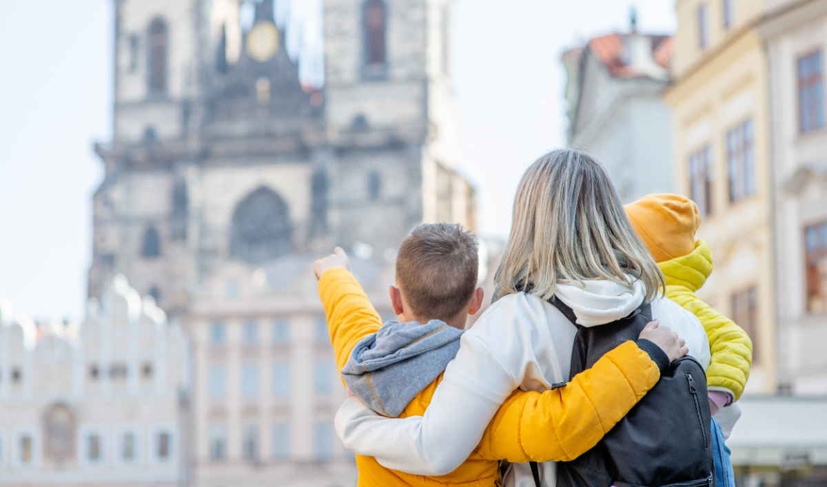 5 destinații accesibile în Europa pentru un city break de toamnă cu copiii