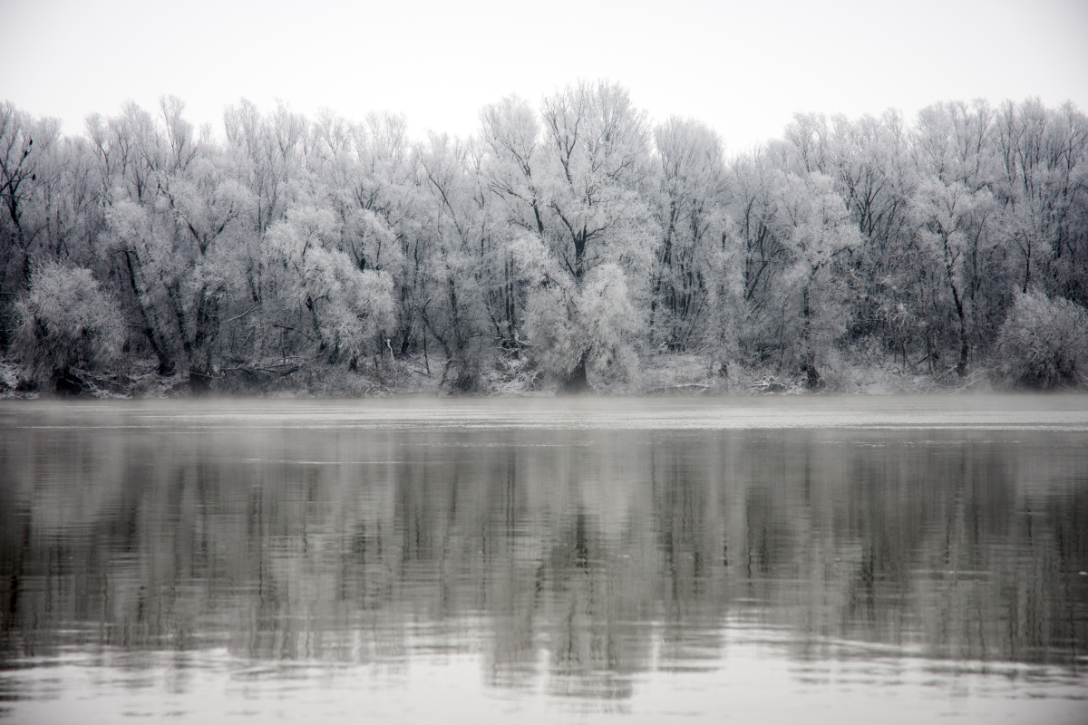 Ce te așteaptă iarna în cele mai populare destinații de vară din România – mai mult decât ai crede