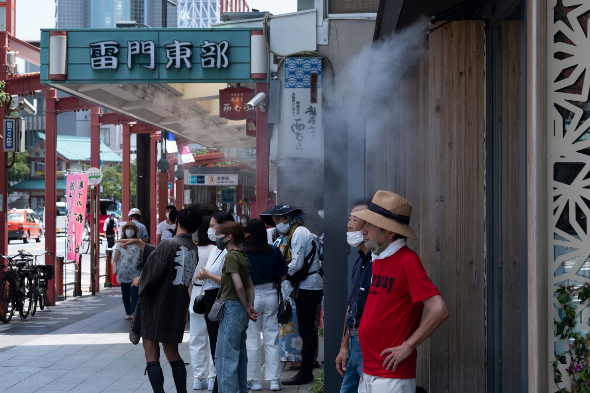 Pare o glumă, dar nu e: acest japonez este plătit ca să nu facă nimic