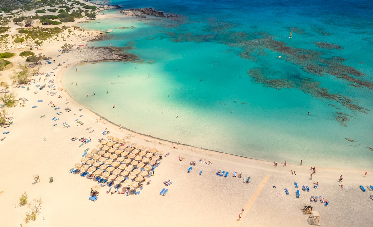 Și turiștii români vor fi afectați de regulile mult mai dure din Grecia