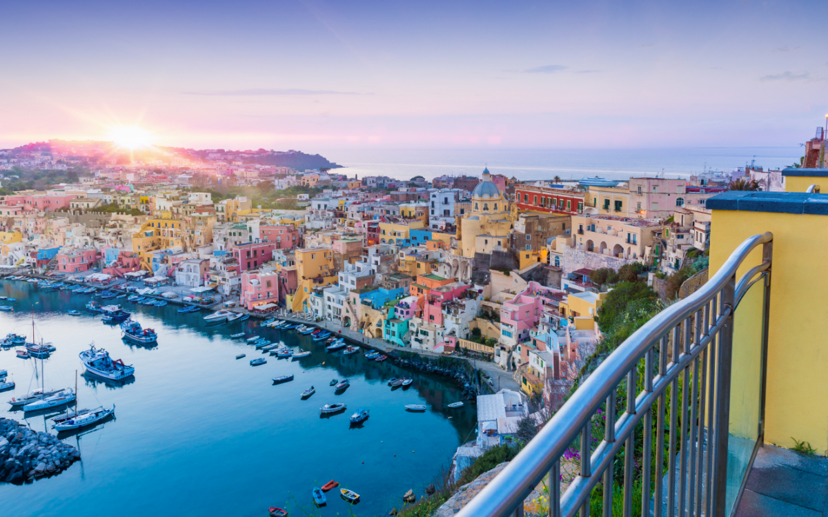 5 insule europene mai puțin cunoscute, în locul destinațiilor sufocate de turiști