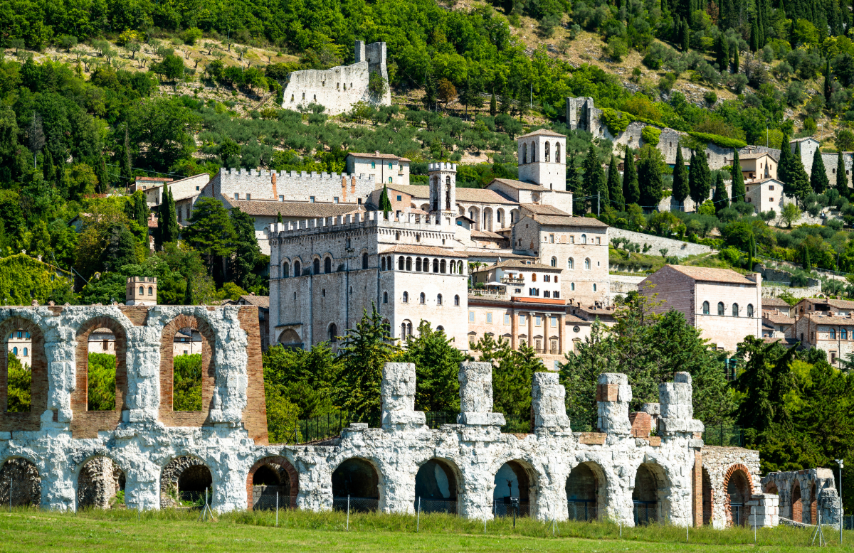 Orașul italian care arată ca o „mini-Romă”, dar fără mulțimile de turiști