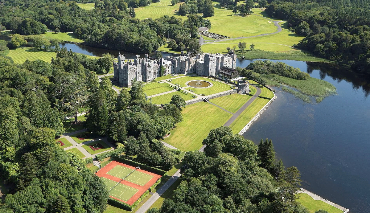 Cel mai frumos hotel din lume se află într-un castel european de 800 de ani