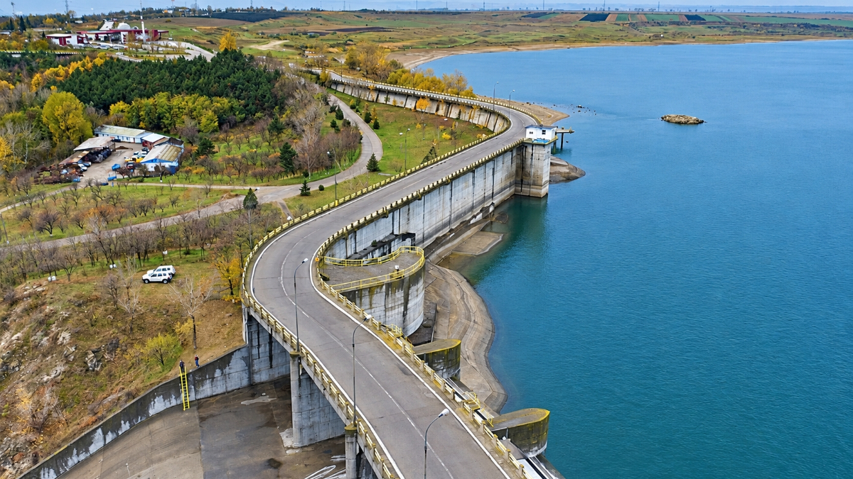 Barajul care a schimbat harta: România și URSS au mutat frontiera pentru a-l construi