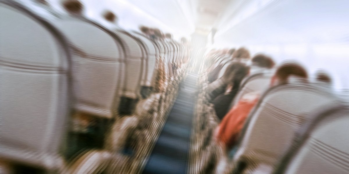 Hogyan legyünk biztonságban a repülőgépen durva turbulencia esetén
