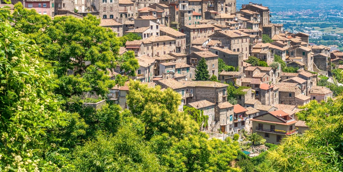 Az olasz falu, amely egy euróért sem tudja eladni az elhagyatott házakat