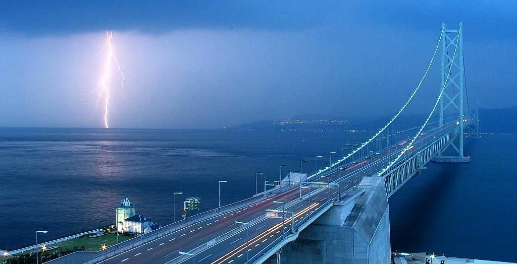 Egyszerre viadukt és ferdekábeles híd a világ leghosszabb hídja