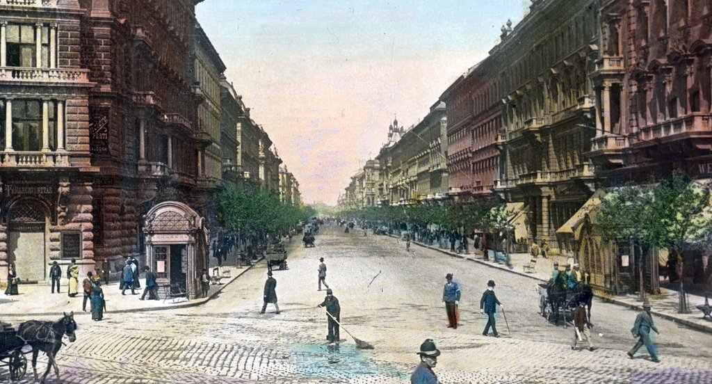 Régen minden más volt... Így változtak az idők során budapesti közismert terei!