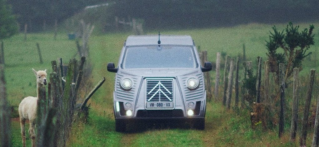 A retróláz a lakóautókat is elérte – nézd meg hogyan értelmeztek újra egy legendás veteránt!