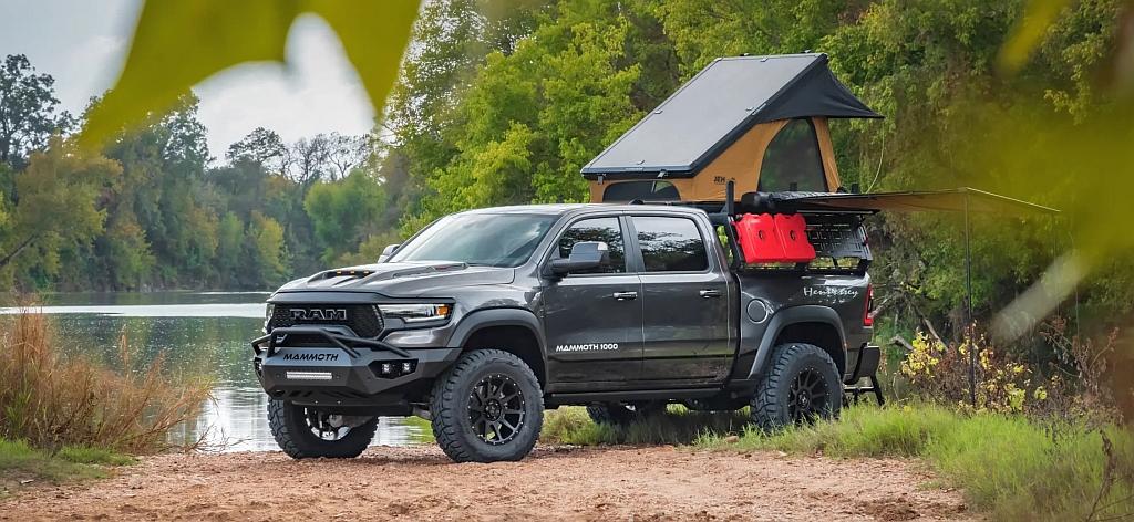 Texasból érkezett a világ legerősebb off-road kempingjárműve