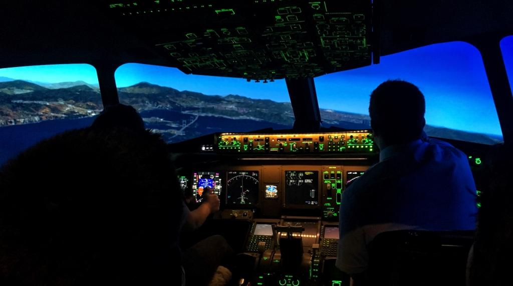 Pontosan mi a sokat emlegetett feketedoboz és miért narancssárga?