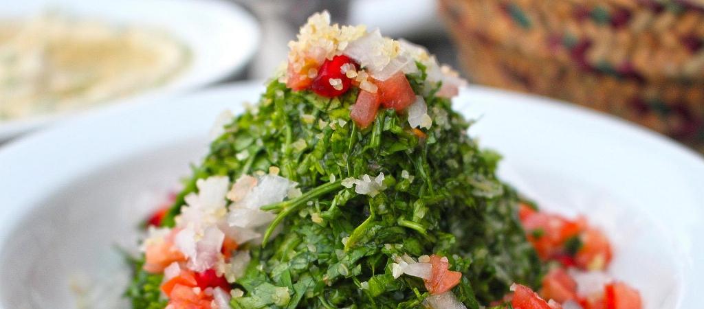 Bucătărie mondială: 5 salate de pe 5 continente diferite