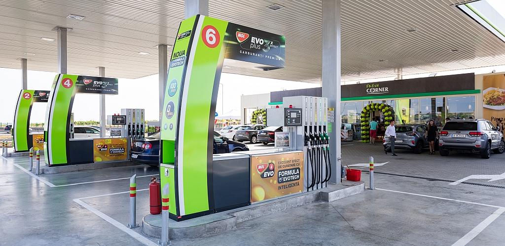 Hat új MOL töltőállomás az A1 és A2 autópályák mentén